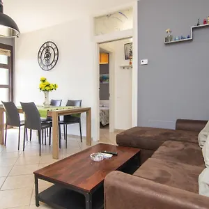 https://appartamento-in-stile-minimale.it-tuscanyhotel.com
